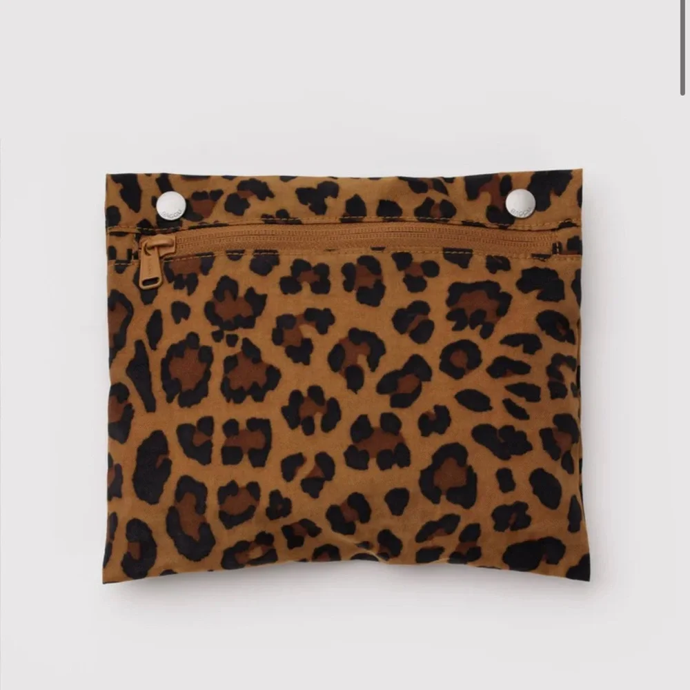 Baggu Everyday Cloud Bag Leopard - Picture 5 of 5